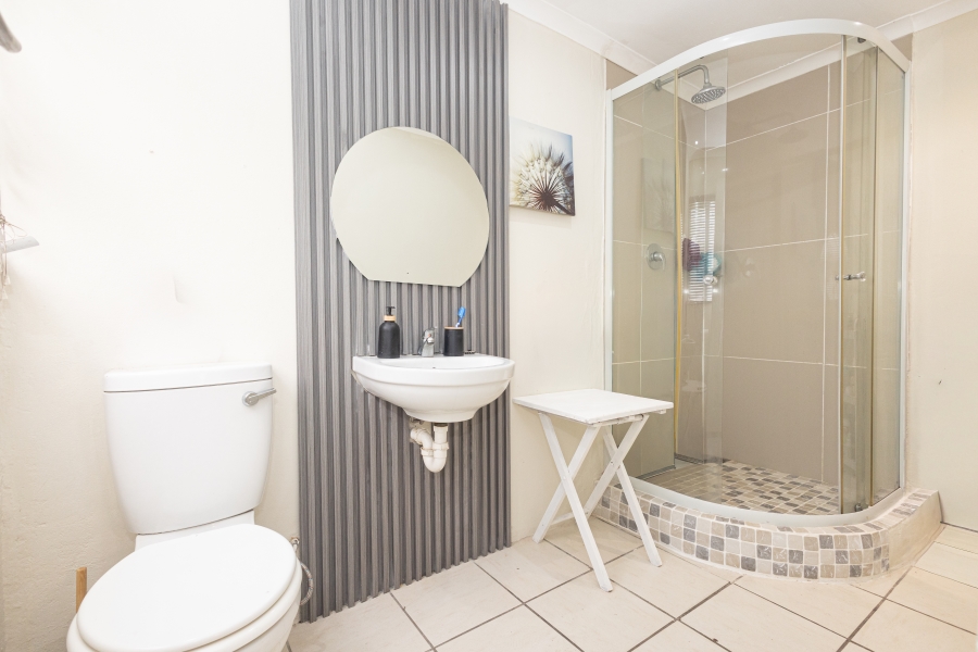 2 Bedroom Property for Sale in Ruyterwacht Western Cape